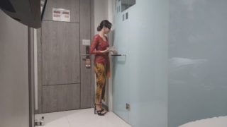 Si Kebaya Merah Pasrah Diewe