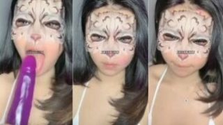 Kangen Nyepong Yuppy Asik Mainin Dildo Ungu Dream