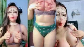 Kak Melmel Semakin Berani Pamer Nenen Spek MILF Dream
