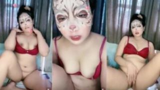 Putri Ngangkang Pamer Lobang Pipis Main Santuy ID 84011441 Dream