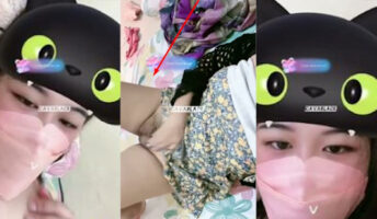 Keliatan Lagi Horny BebiZhu Spill Memeknya ID 84941456 Mango