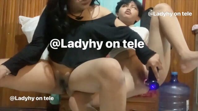 Bokep Adik dan Kakak Terjerumus Lesbi