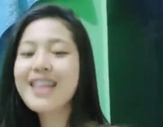 Dea Lepas Busana Pamerin Jembut Omek Ahh