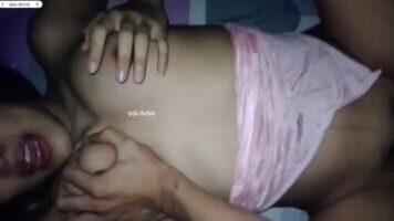 Bokep Desahan Maut Cewek Tobrut Nurut Cubit Uting