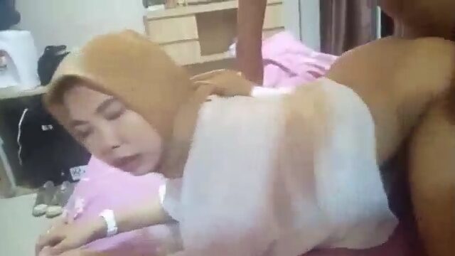 Jilbab Berharap Di Nikahi Setelah Tubuhnya Dipake