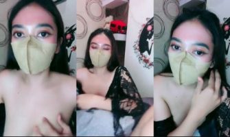 Regina Mahasiswi Live Buka-bukaan Remas Tetek Nungging