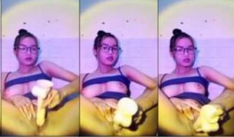 Gak Puas Colmek Dedek Panya Ukhti Colmek pake Dildo