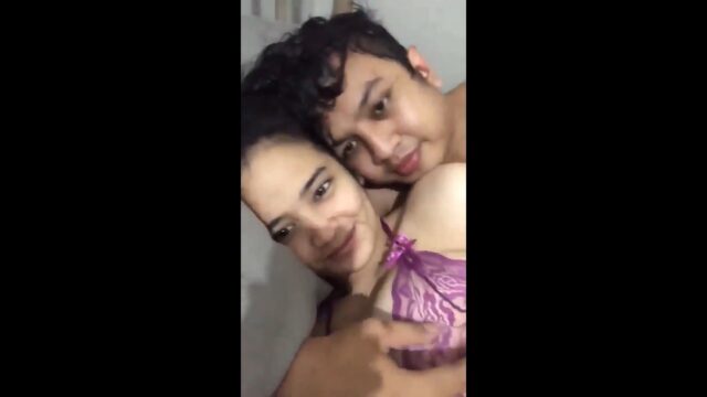 Vidio Ngentot Pasangan Sejoli di Hotel