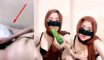Lagi Sange Mode Jilbab Silvia Pake Dua Timun Omek