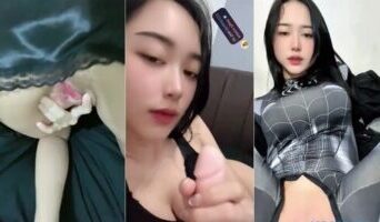 ZHMELLYN Update Konten Cosplay Spiderwoman Dildo