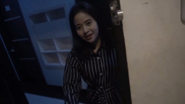Bokep Indo Kakak Menyambut Dengan Senyuman Ramah
