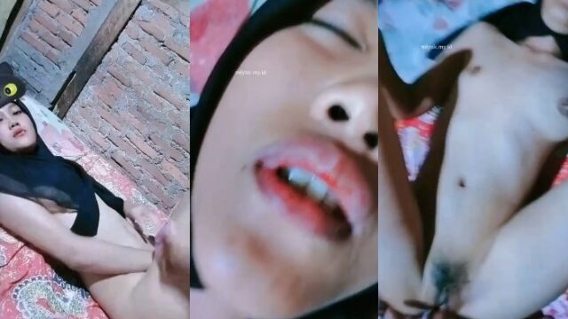 Ukhty Hijab Kesal Nunggu Lama
